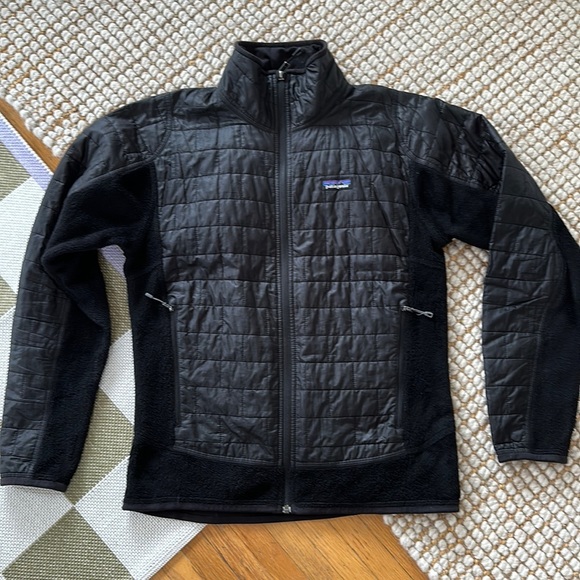 Patagonia jacket - Picture 1 of 2